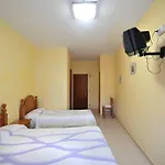 Avi Pep Vendégház Saus